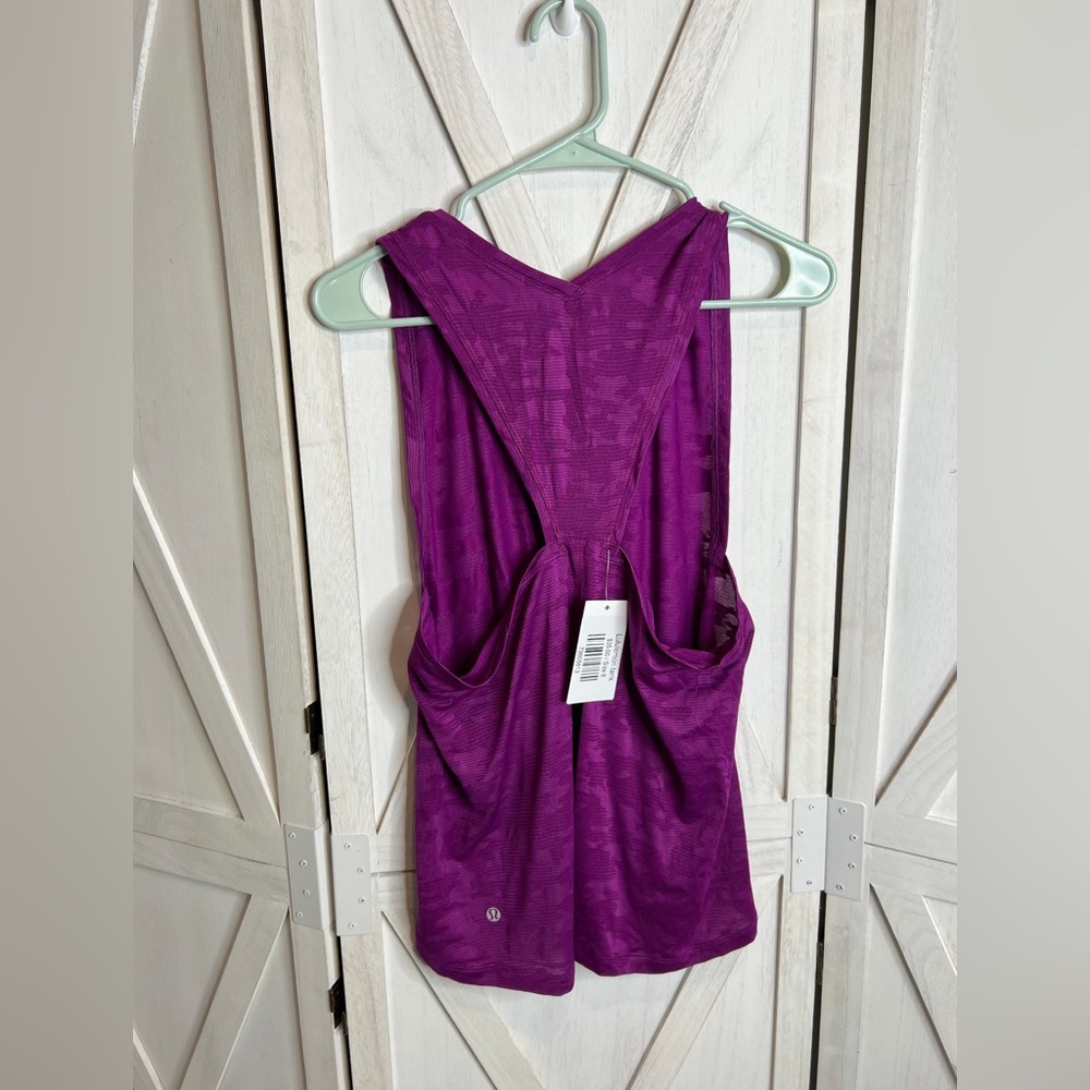 Lululemon tank